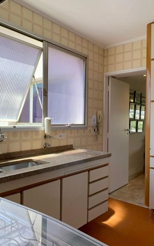 Apartamento à venda com 185m², 3 quartos e 3 vagas Apartamento à venda com 185m², 3 quartos e 3 vagasCozinha