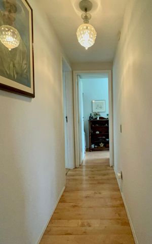 Apartamento à venda com 185m², 3 quartos e 3 vagas Apartamento à venda com 185m², 3 quartos e 3 vagasCorredor