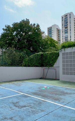 Apartamento à venda com 185m², 3 quartos e 3 vagas Apartamento à venda com 185m², 3 quartos e 3 vagasQuadra