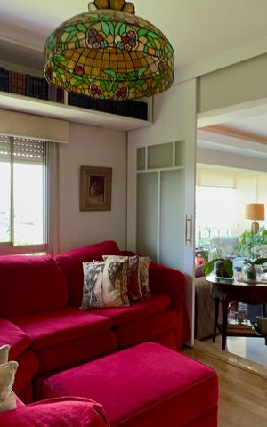 Apartamento à venda com 185m², 3 quartos e 3 vagas Apartamento à venda com 185m², 3 quartos e 3 vagasSala de TV