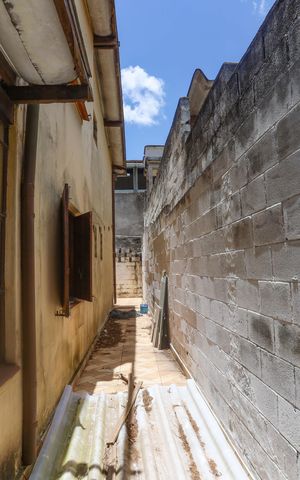Casa para alugar com 240m², 3 quartos e 10 vagas Casa para alugar com 240m², 3 quartos e 10 vagasCorredor