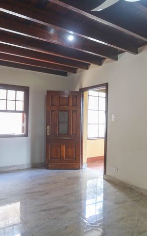 Casa para alugar com 240m², 3 quartos e 10 vagas Casa para alugar com 240m², 3 quartos e 10 vagasSala 1