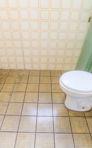 Casa para alugar com 240m², 3 quartos e 10 vagas Casa para alugar com 240m², 3 quartos e 10 vagasBanheiro 1