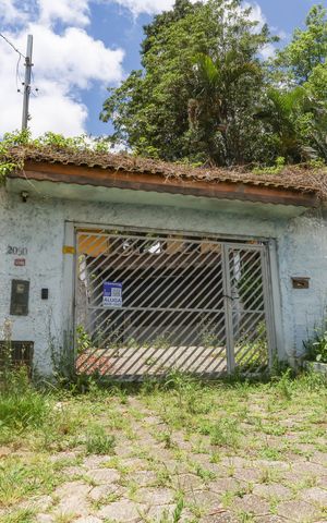 Casa para alugar com 240m², 3 quartos e 10 vagas Casa para alugar com 240m², 3 quartos e 10 vagasFachada + placa