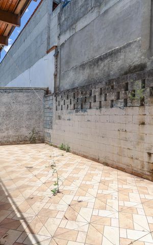 Casa para alugar com 240m², 3 quartos e 10 vagas Casa para alugar com 240m², 3 quartos e 10 vagasQuintal