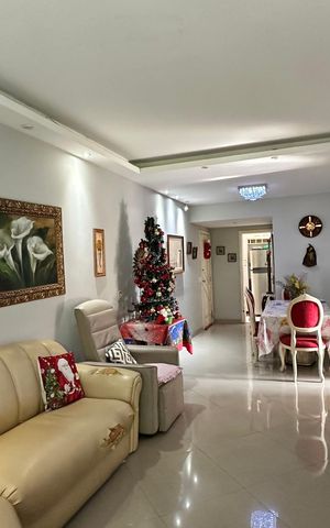 Apartamento à venda com 106m², 2 quartos e 1 vagaSala
