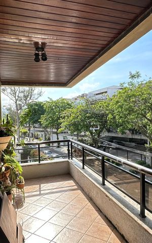 Apartamento à venda com 106m², 2 quartos e 1 vagaVaranda