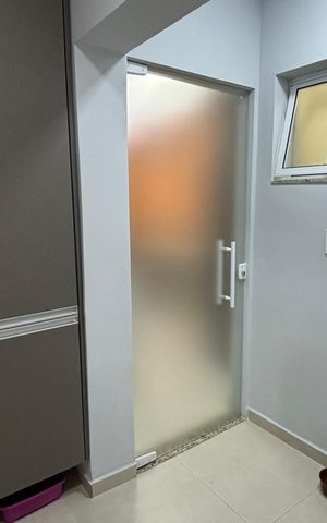 Casa à venda com 136m², 2 quartos e 3 vagas Casa à venda com 136m², 2 quartos e 3 vagasÁrea de Serviço