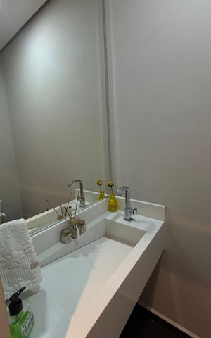 Casa à venda com 136m², 2 quartos e 3 vagas Casa à venda com 136m², 2 quartos e 3 vagasLavabo