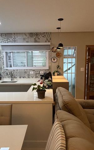 Casa à venda com 136m², 2 quartos e 3 vagas Casa à venda com 136m², 2 quartos e 3 vagasSala - Cozinha
