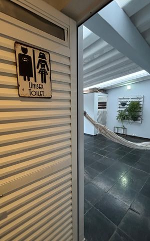 Casa à venda com 136m², 2 quartos e 3 vagas Casa à venda com 136m², 2 quartos e 3 vagasQuintal - Garagem - Banheiro