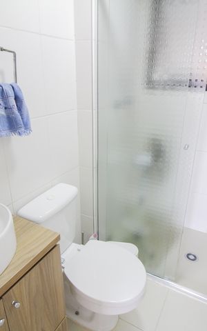 Apartamento à venda com 67m², 3 quartos e 1 vaga Apartamento à venda com 67m², 3 quartos e 1 vagaBanheiro Social