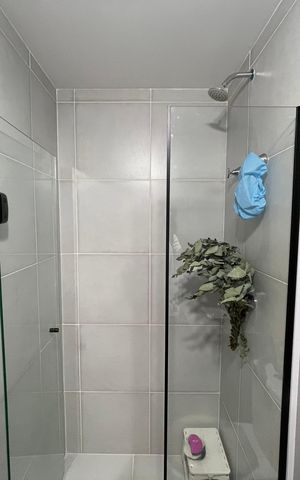 Apartamento à venda com 57m², 2 quartos e 1 vaga Apartamento à venda com 57m², 2 quartos e 1 vagaBanheiro Social