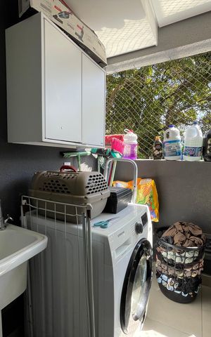 Apartamento à venda com 57m², 2 quartos e 1 vaga Apartamento à venda com 57m², 2 quartos e 1 vagaÁrea de Serviço