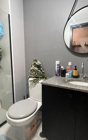 Apartamento à venda com 57m², 2 quartos e 1 vaga Apartamento à venda com 57m², 2 quartos e 1 vagaBanheiro Social