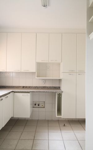 Apartamento à venda com 140m², 3 quartos e 3 vagasCozinha - Armários