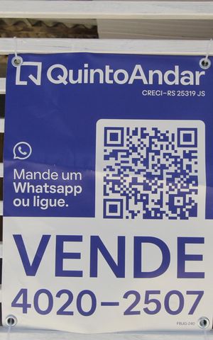 Casa à venda com 300m², 3 quartos e 2 vagasDetalhe