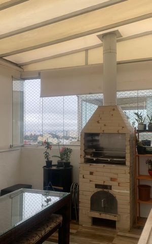 Apartamento à venda com 122m², 3 quartos e 1 vaga Apartamento à venda com 122m², 3 quartos e 1 vagaVaranda