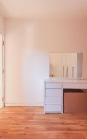 Casa à venda com 200m², 4 quartos e 2 vagasSuíte 2