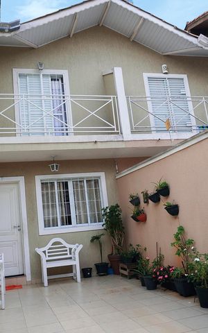 Casa à venda com 160m², 2 quartos e 2 vagas