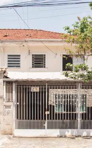 Casa à venda com 155m², 3 quartos e 2 vagasFachada