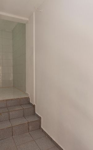 Casa para alugar com 30m², 1 quarto e sem vagaCorredor