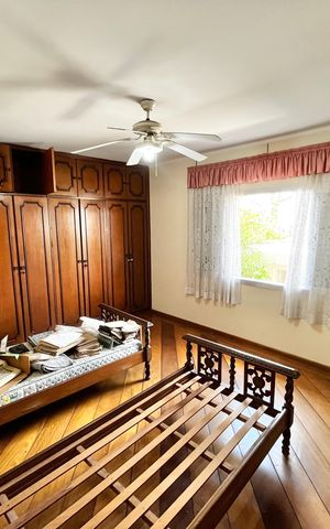 Casa à venda com 200m², 4 quartos e 3 vagasQuarto 1