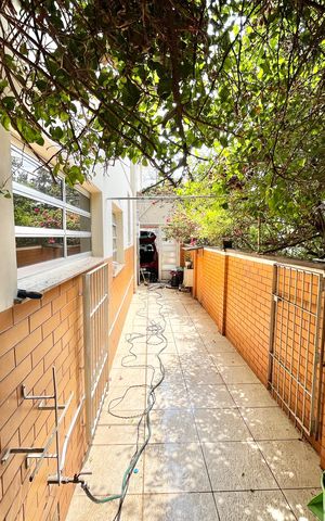 Casa à venda com 200m², 4 quartos e 3 vagasQuintal