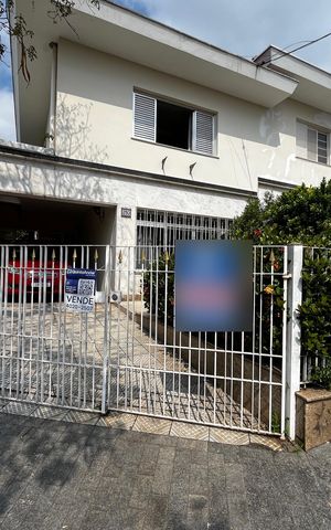 Casa à venda com 200m², 4 quartos e 3 vagasFachada/Placa