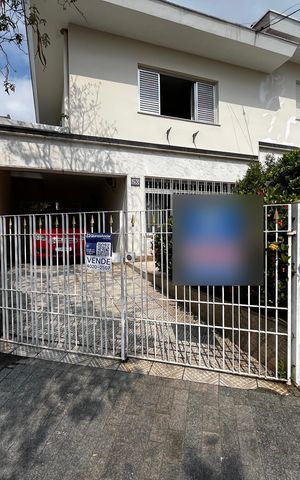 Casa à venda com 200m², 4 quartos e 3 vagasFachada/Placa