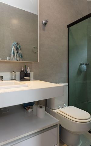 Casa de condomínio à venda com 500m², 4 quartos e 5 vagas Casa de condomínio à venda com 500m², 4 quartos e 5 vagasBanheiro da Suíte 4