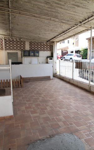 Casa à venda com 400m², 5 quartos e 2 vagasQuintal