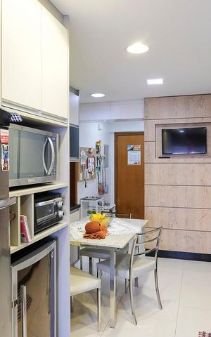 Apartamento à venda com 118m², 3 quartos e 2 vagasCozinha