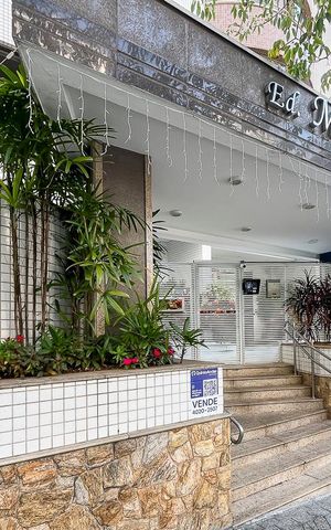 Apartamento à venda com 118m², 3 quartos e 2 vagasFachada + plaquinha