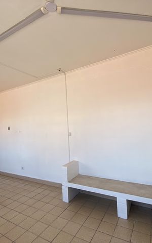 Casa à venda com 230m², 6 quartos e 2 vagas