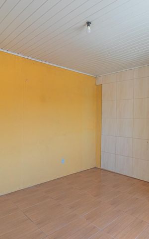 Casa à venda com 300m², 2 quartos e sem vaga Casa à venda com 300m², 2 quartos e sem vagaQuarto/Casa 2