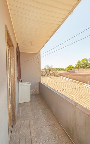 Casa à venda com 300m², 2 quartos e sem vaga Casa à venda com 300m², 2 quartos e sem vagaSacada da casa 2/Casa 2