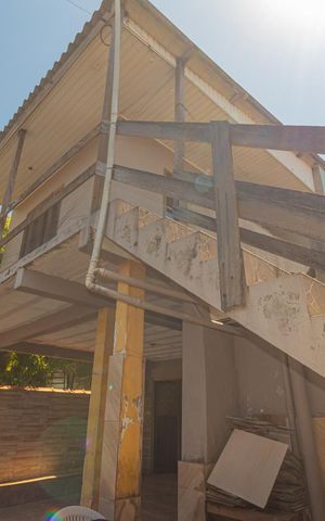 Casa à venda com 300m², 2 quartos e sem vaga Casa à venda com 300m², 2 quartos e sem vagaÁrea externa-Casa 1 e 2