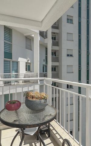 Apartamento à venda com 65m², 2 quartos e 2 vagasVaranda da Sala