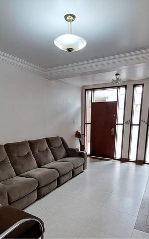 Casa para alugar com 225m², 4 quartos e 2 vagas