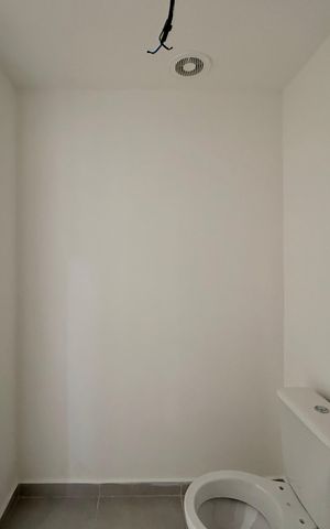 Studio à venda com 37m², 0 quarto e sem vaga Studio à venda com 37m², 0 quarto e sem vagaBanheiro