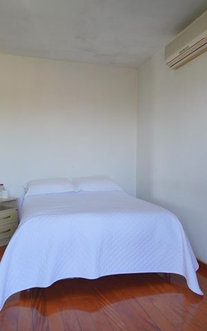 Casa à venda com 300m², 4 quartos e 3 vagasSuíte