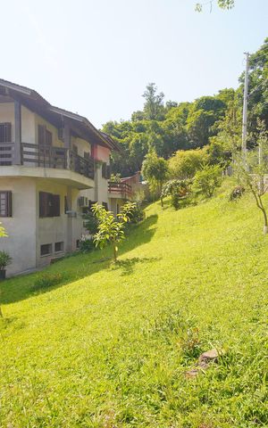 Casa à venda com 300m², 4 quartos e 3 vagasQuintal