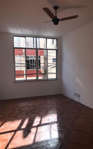 Apartamento à venda com 68m², 2 quartos e 1 vaga