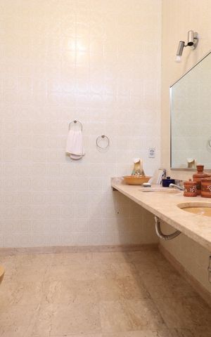 Casa à venda com 244m², 3 quartos e 4 vagasBanheiro da Suíte