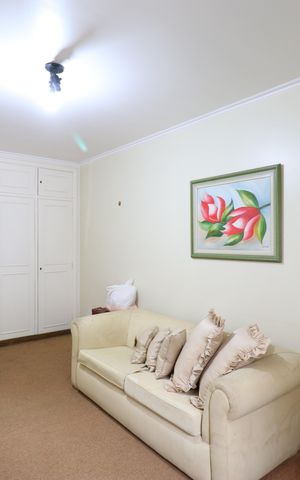 Casa à venda com 244m², 3 quartos e 4 vagasQuarto 2
