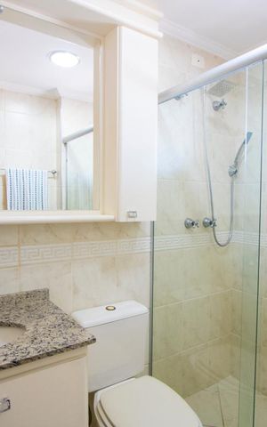 Apartamento à venda com 144m², 3 quartos e 4 vagas Apartamento à venda com 144m², 3 quartos e 4 vagasBanheiro do quarto 3
