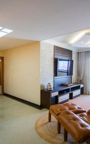 Apartamento à venda com 144m², 3 quartos e 4 vagas Apartamento à venda com 144m², 3 quartos e 4 vagasSala
