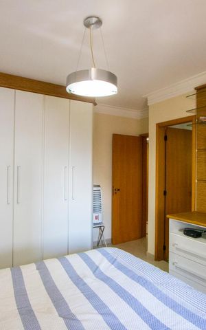 Apartamento à venda com 144m², 3 quartos e 4 vagas Apartamento à venda com 144m², 3 quartos e 4 vagasQuarto 1 - Suíte