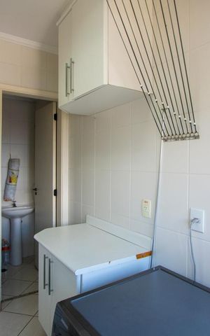 Apartamento à venda com 144m², 3 quartos e 4 vagas Apartamento à venda com 144m², 3 quartos e 4 vagasÁrea de serviço